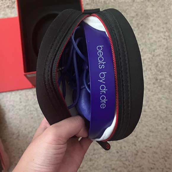 Beats Solo HD - Picture 9 of 11